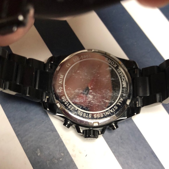 Michael Kors watch - Picture 4 of 4